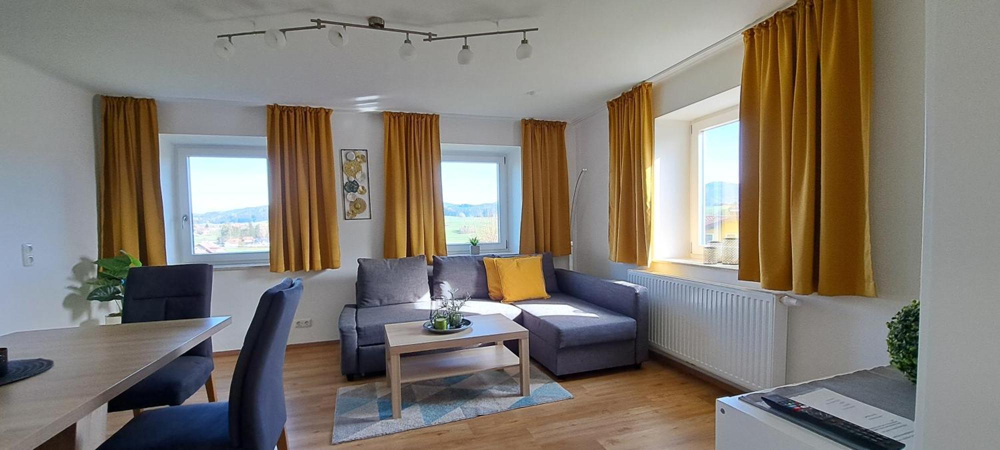 Ferienwohnung Wallersee Ноймаркт ам Валерзее Екстериор снимка